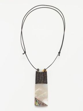 Toki (adze pendant necklace)