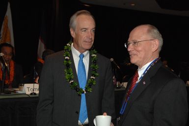 [Assignment: 48-DPA-09-29-08_SOI_K_Isl_Conf_AM] Insular Areas Health Summit [("The Future of Health Care in the Insular Areas: A Leaders Summit") at the Marriott Hotel in] Honolulu, Hawaii, where Interior Secretary Dirk Kempthorne [joined senior federal health officials and leaders of the U.S. territories and freely associated states to discuss strategies and initiatives for advancing health care in those communinties [48-DPA-09-29-08_SOI_K_Isl_Conf_AM_DOI_0426.JPG]