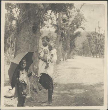 Woman and children, Rabaul, New Guinea, 1937 / Sarah Chinnery