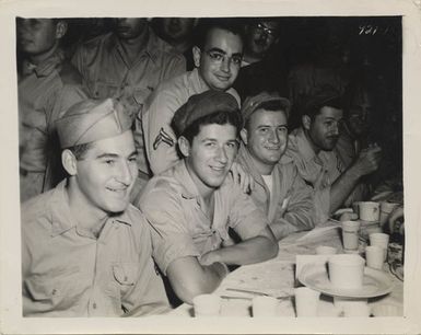 Jewish servicemen celebrate Passover