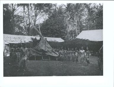 Defence of the puna (fort) by people of Mauke against the Atiuans