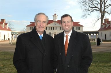 [Assignment: 48-DPA-01-12-09_SOI_K_Mt_Vernon] Visit of Secretary Dirk Kempthorne to Mount Vernon Estate and Gardens, Mount Vernon, Virginia, [for touring and announcement of the U.S. nomination of the George Washington home, along with the Papahanaumokuakea Marine National Monument in Hawaii, for inclusion on the United Nations Educational, Scientific, and Cultural Organization's (UNESCO's) World Heritage List. Joining Secretary Kempthorne for the announcement was James Rees, Executive Director of the Mount Vernon Estate and Gardens.] [48-DPA-01-12-09_SOI_K_Mt_Vernon_IOD_9493.JPG]