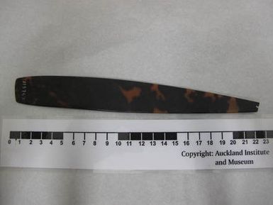 knife