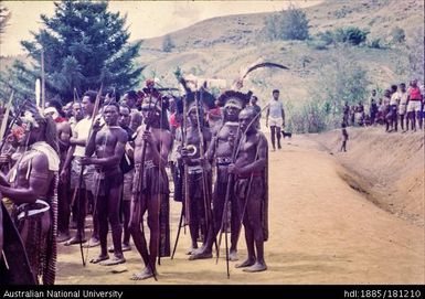 New Guinea - Kisivagloga, Yagaria - Central District, EML - sing-sing