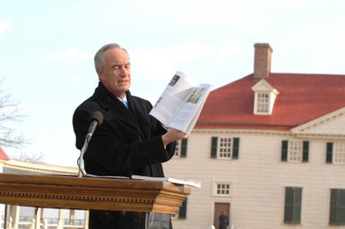 [Assignment: 48-DPA-01-12-09_SOI_K_Mt_Vernon] Visit of Secretary Dirk Kempthorne to Mount Vernon Estate and Gardens, Mount Vernon, Virginia, [for touring and announcement of the U.S. nomination of the George Washington home, along with the Papahanaumokuakea Marine National Monument in Hawaii, for inclusion on the United Nations Educational, Scientific, and Cultural Organization's (UNESCO's) World Heritage List. Joining Secretary Kempthorne for the announcement was James Rees, Executive Director of the Mount Vernon Estate and Gardens.] [48-DPA-01-12-09_SOI_K_Mt_Vernon_DOI_5733.JPG]