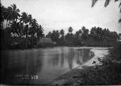 Sufuni (Safune) lake, Savai'i