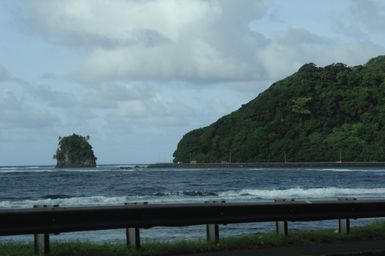 [Assignment: 48-DPA-SOI_K_Amer_Sam] Pacific Islands Tour: Visit of Secretary Dirk Kemmpthorne [and aides] to American Samoa, U.S. Territory [48-DPA-SOI_K_Amer_Sam__DI15624.JPG]