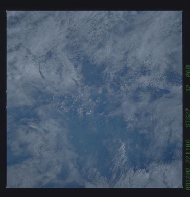 S27-32-068 - STS-027 - STS-27 earth observations