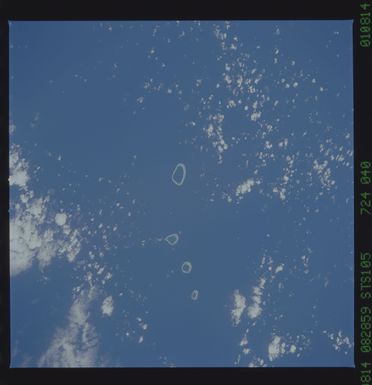 STS105-724-040 - STS-105 - Earth observation taken during STS-105