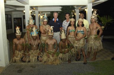 [Assignment: 48-DPA-SOI_K_Pohnpei_6-10-11-07] Pacific Islands Tour: Visit of Secretary Dirk Kempthorne [and aides] to Pohnpei Island, of the Federated States of Micronesia [48-DPA-SOI_K_Pohnpei_6-10-11-07__DI14162.JPG]