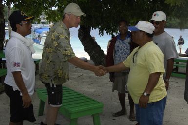 [Assignment: 48-DPA-SOI_K_Palau_6-7-9-07] Pacific Islands Tour: Visit of Secretary Dirk Kempthorne [and aides] to Palau Islands, Republic of Palau [48-DPA-SOI_K_Palau_6-7-9-07__DI12671.JPG]