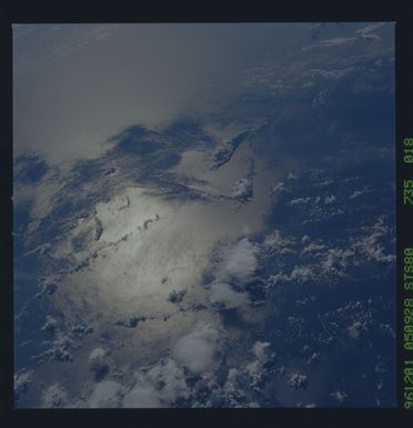 STS080-735-018 - STS-080 - Earth observations taken from Space Shuttle Columbia during STS-80 mission