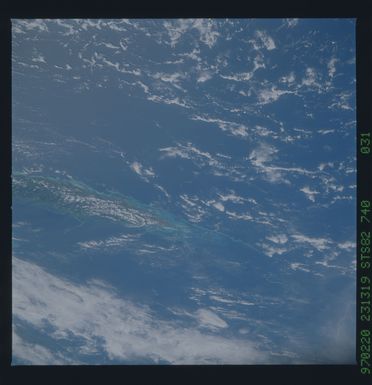 STS082-740-031 - STS-082 - Earth observations taken from shuttle orbiter Discovery during STS-82 mission