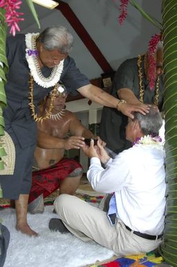 [Assignment: 48-DPA-SOI_K_Amer_Sam] Pacific Islands Tour: Visit of Secretary Dirk Kemmpthorne [and aides] to American Samoa, U.S. Territory [48-DPA-SOI_K_Amer_Sam__DI15113.JPG]