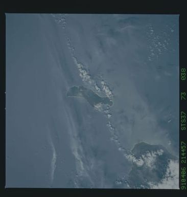 S37-73-038 - STS-037 - Earth observations taken during the STS-37 mission