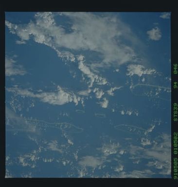 S39-94-046 - STS-039 - STS-39 earth observations