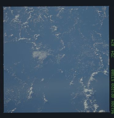 STS080-734-074 - STS-080 - Earth observations taken from Space Shuttle Columbia during STS-80 mission