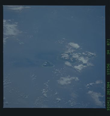 STS056-94-071 - STS-056 - Earth observations taken from Discovery during STS-56 mission