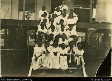 Mission children of Daru