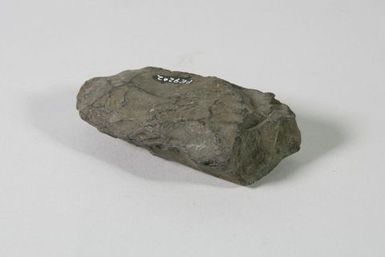 To‘i ma‘a (stone adze)