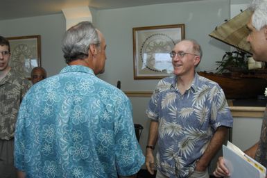 [Assignment: 48-DPA-SOI_K_Majuro_6-11-12-07] Pacific Islands Tour: Visit of Secretary Dirk Kempthorne [and aides] to Majuro Atoll, of the Republic of Marshall Islands [48-DPA-SOI_K_Majuro_6-11-12-07__DI14753.JPG]