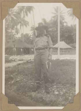 Mr Thompson, Jacquinot Bay, New Britain Island, Papua New Guinea, 1945 / Alfred Amos