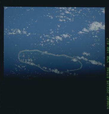 S46-100-017 - STS-046 - Earth observations from the shuttle orbiter Atlantis during STS-46