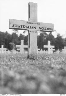 SOPUTA, NEW GUINEA, 1945-06-26. THE GRAVE OF AN UNIDENTIFIED AUSTRALIAN SOLDIER IN THE AUSTRALIAN WAR CEMETERY MAINTAINED BY THE AUSTRALIAN WAR GRAVES SERVICE. THERE ARE 170 SUCH GRAVES IN THE ..