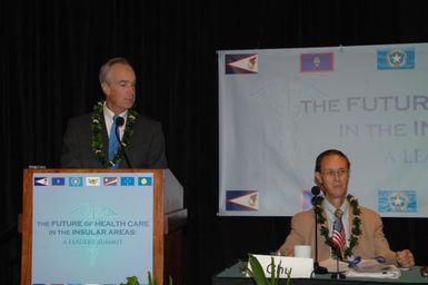 [Assignment: 48-DPA-09-29-08_SOI_K_Isl_Conf_AM] Insular Areas Health Summit [("The Future of Health Care in the Insular Areas: A Leaders Summit") at the Marriott Hotel in] Honolulu, Hawaii, where Interior Secretary Dirk Kempthorne [joined senior federal health officials and leaders of the U.S. territories and freely associated states to discuss strategies and initiatives for advancing health care in those communinties [48-DPA-09-29-08_SOI_K_Isl_Conf_AM_DOI_0445.JPG]