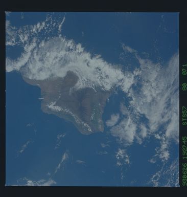 STS057-80-071 - STS-057 - Earth observations during STS-57