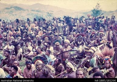 New Guinea - Kisivagloga, Yagaria - Central District, EML - sing-sing