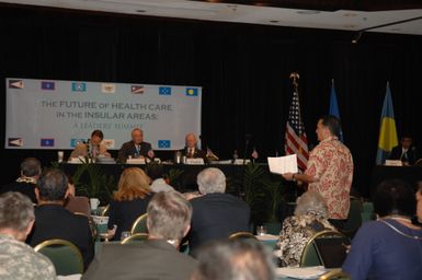 [Assignment: 48-DPA-09-29-08_SOI_K_Isl_Conf_PM] Insular Areas Health Summit [("The Future of Health Care in the Insular Areas: A Leaders Summit") at the Marriott Hotel in] Honolulu, Hawaii, where Interior Secretary Dirk Kempthorne [joined senior federal health officials and leaders of the U.S. territories and freely associated states to discuss strategies and initiatives for advancing health care in those communities.] [48-DPA-09-29-08_SOI_K_Isl_Conf_PM_DOI_0695.JPG]