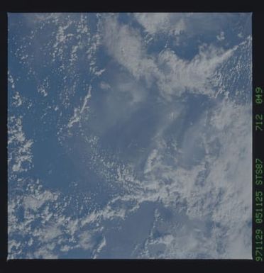 STS087-712-049 - STS-087 - Earth observations taken from shuttle orbiter Columbia during STS-87 mission