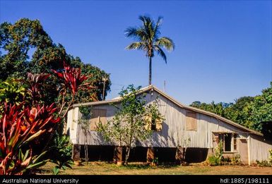New Caledonia - Thio - corrugated-iron building