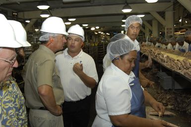 [Assignment: 48-DPA-SOI_K_Amer_Sam] Pacific Islands Tour: Visit of Secretary Dirk Kemmpthorne [and aides] to American Samoa, U.S. Territory [48-DPA-SOI_K_Amer_Sam__DI15383.JPG]