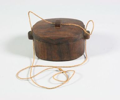 Tuluma (fishing tackle box)
