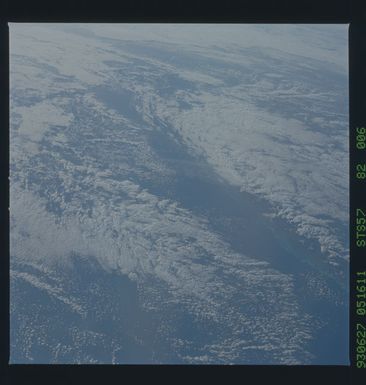 STS057-82-006 - STS-057 - Earth observations during STS-57