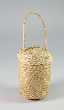 Cylindrical basket