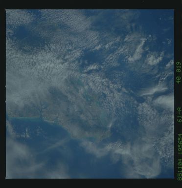 61A-40-019 - STS-61A - STS-61A earth observations