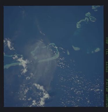 STS073-711-081 - STS-073 - Earth observations taken from shuttle orbiter Columbia