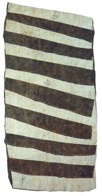 Tapa cloth: Aduvahe Nioge-gem Sihoti'e taliobame'e (Chief's prestige cloth (the first appliqued mud-dyed barkcloth design)