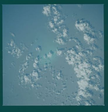 41C-31-965 - STS-41C - Earth observations taken from the shuttle Challenger during STS-41C