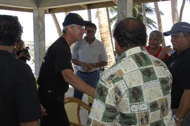 [Assignment: 48-DPA-SOI_K_Palau_6-7-9-07] Pacific Islands Tour: Visit of Secretary Dirk Kempthorne [and aides] to Palau Islands, Republic of Palau [48-DPA-SOI_K_Palau_6-7-9-07__DI13467.JPG]