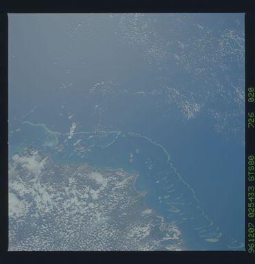 STS080-726-020 - STS-080 - Earth observations taken from Space Shuttle Columbia during STS-80 mission