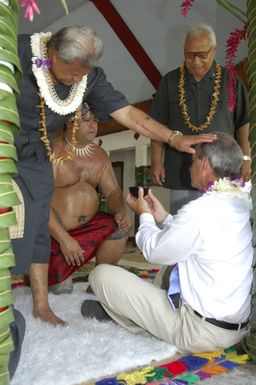 [Assignment: 48-DPA-SOI_K_Amer_Sam] Pacific Islands Tour: Visit of Secretary Dirk Kemmpthorne [and aides] to American Samoa, U.S. Territory [48-DPA-SOI_K_Amer_Sam__DI15115.JPG]