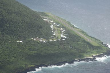 [Assignment: 48-DPA-SOI_K_Amer_Sam] Pacific Islands Tour: Visit of Secretary Dirk Kemmpthorne [and aides] to American Samoa, U.S. Territory [48-DPA-SOI_K_Amer_Sam__DI15736.JPG]