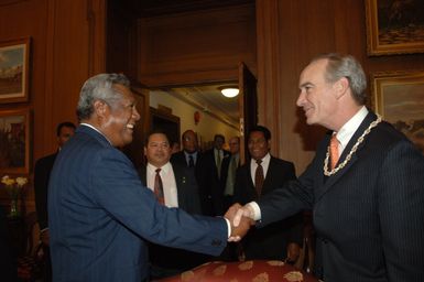 [Assignment: 48-DPA-02-25-08_SOI_K_Pres_Palau] Secretary Dirk Kempthorne [meeting at Main Interior] with government delegation from the Republic of Palau, [led by Palau President Tommy Remengesau. Secretary Kempthorne and President Remengesau discussed, among other subjects, the possibility of creating a National Heritage Area on the Palau island of Peleliu, along with the upcoming Review of the Palau-U.S. Compact of Free Association.] [48-DPA-02-25-08_SOI_K_Pres_Palau_IOD_1073.JPG]