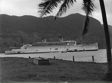 [View of ship "Mariposa" in Papeete, Tahiti]