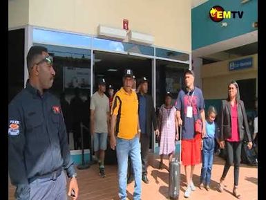 AUSTRALIAN BOXERS ARRIVE