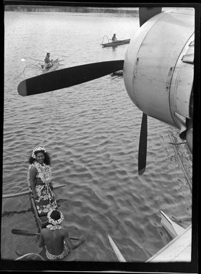 Welcoming reception for TEAL (Tasman Empire Airways Limited) passengers, Papeete, Tahiti